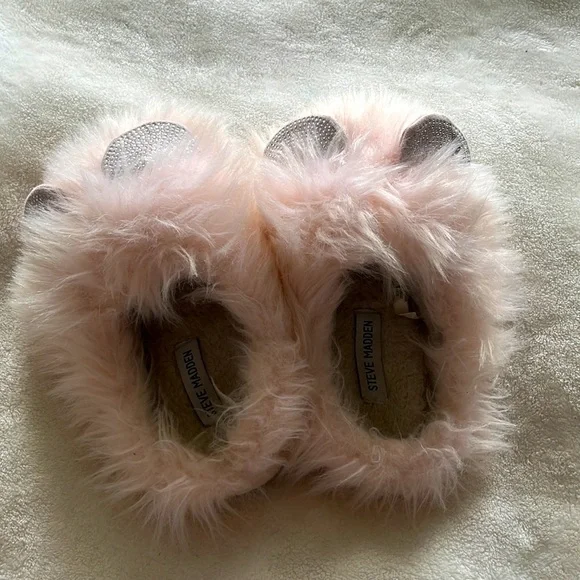 Steve Madden slippers kids size 13